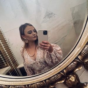 Meet your Posher, Ashleigh